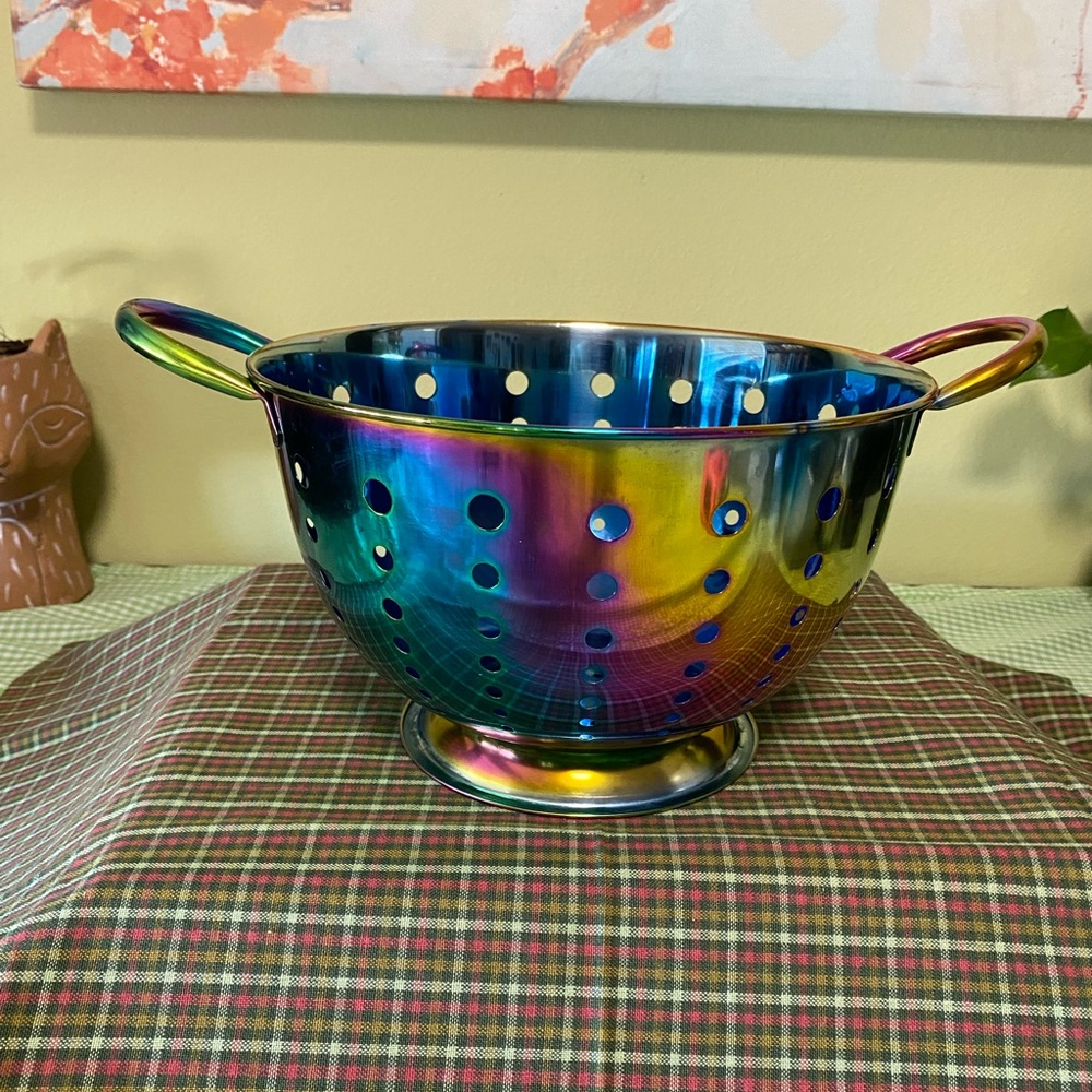 Thyme and Table Rainbow Stainless Steel Colander (c-1)
